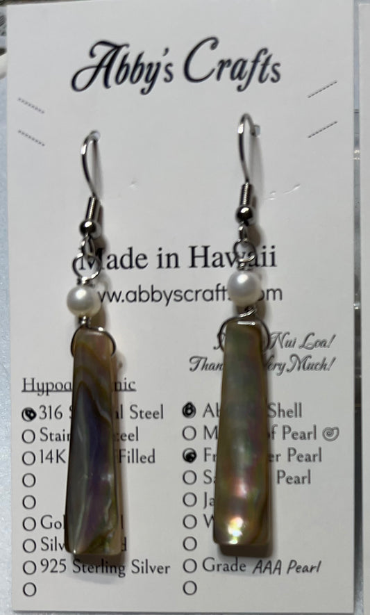 Abalone shell with white pearl.