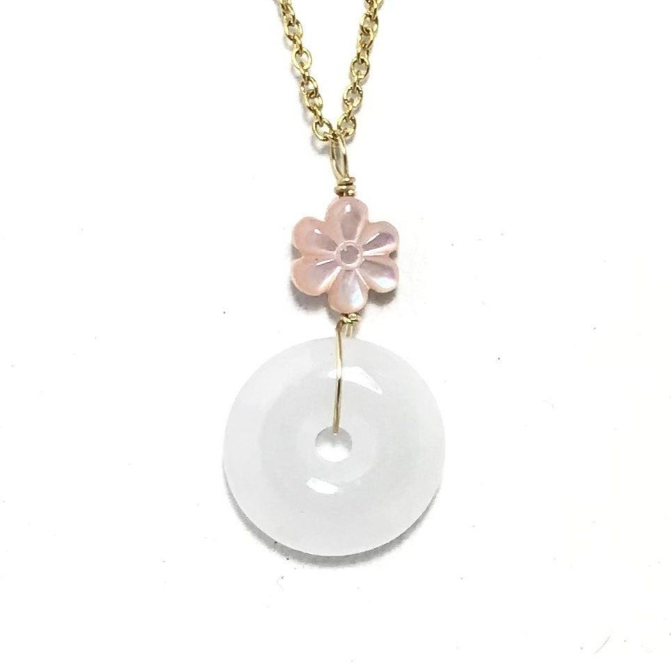 Jade and Flower Necklace Gold