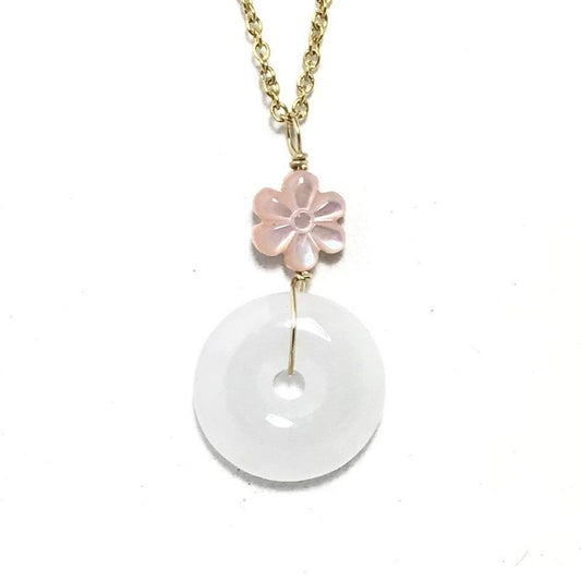 Jade and Flower Necklace Gold